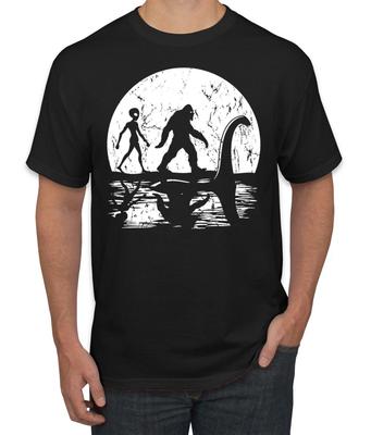 Moon Silhoutte Bigfoot Shadow Big 3 Myths Men T- Shirt