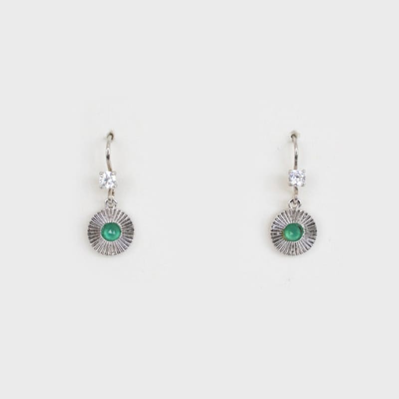 

LingerPiece Green eyes cubic drop earring Free
