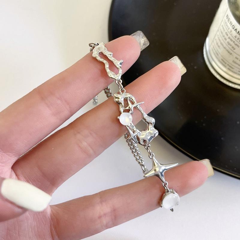 Fashion Jewelry Sweet Korean Temperament Star Charm Bracelet For Women 2025 Simply Design Popular Accessories Wholesale