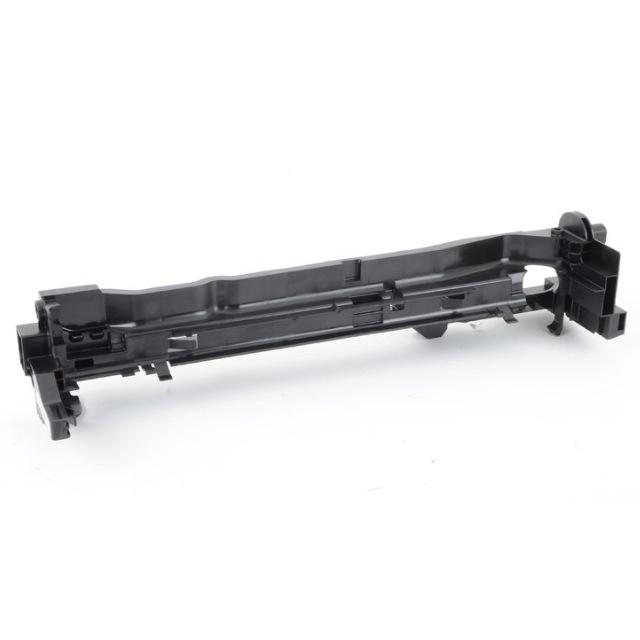 Soporte de Radiador para Mercedes-Benz Clase C W205, Números de Parte 0995042118 y 0995042218.
