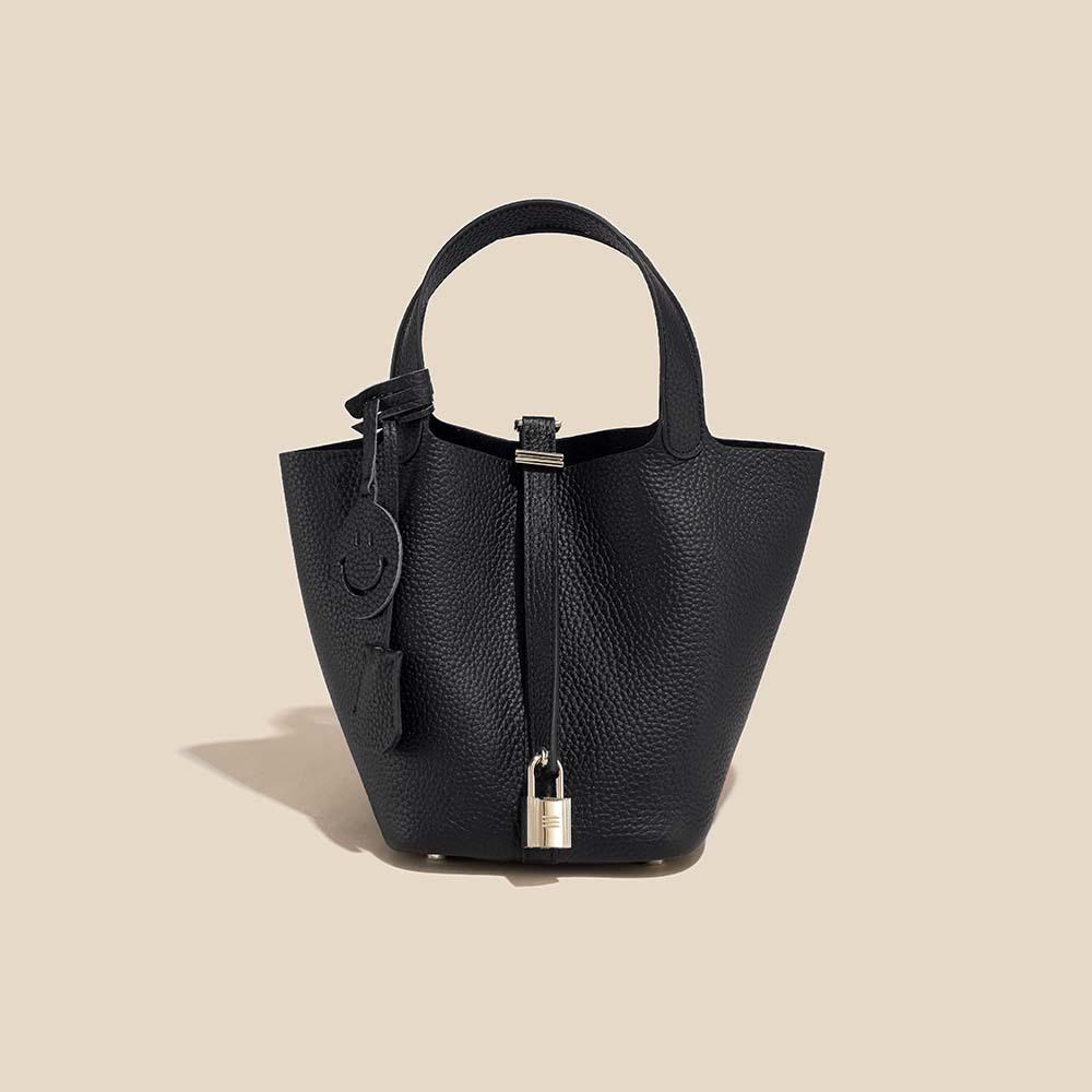 2025 Trending Women's Genuine Leather Cowhide Bucket Bag: Versatile, Top Layer Vegetable Tanned Handbag