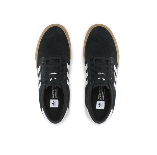 Мужские кроссовки adidas Seeley xt eg2632 чёрные