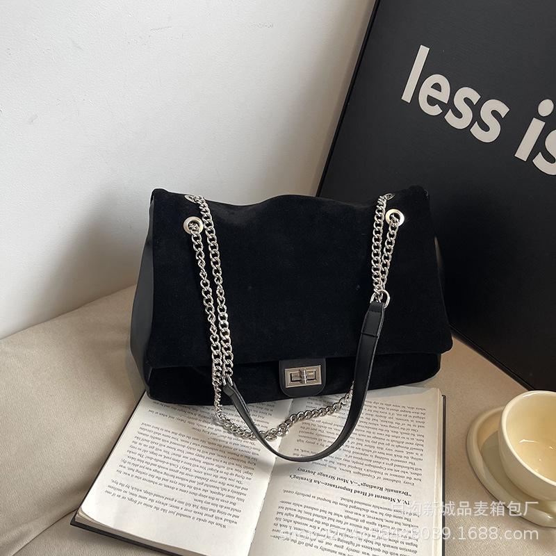 

Large capacity high-end sense niche texture chain tote bag women s 2025 new autumn and winter large bag shoulder bag чёрный