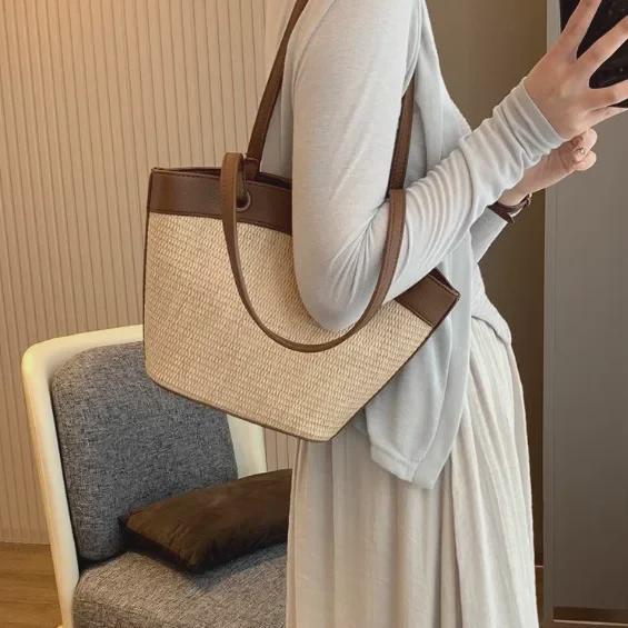 Bolsa de ombro feminina de palha trançada retrô francesa da moda - perfeita para férias à beira-mar e lazer na praia