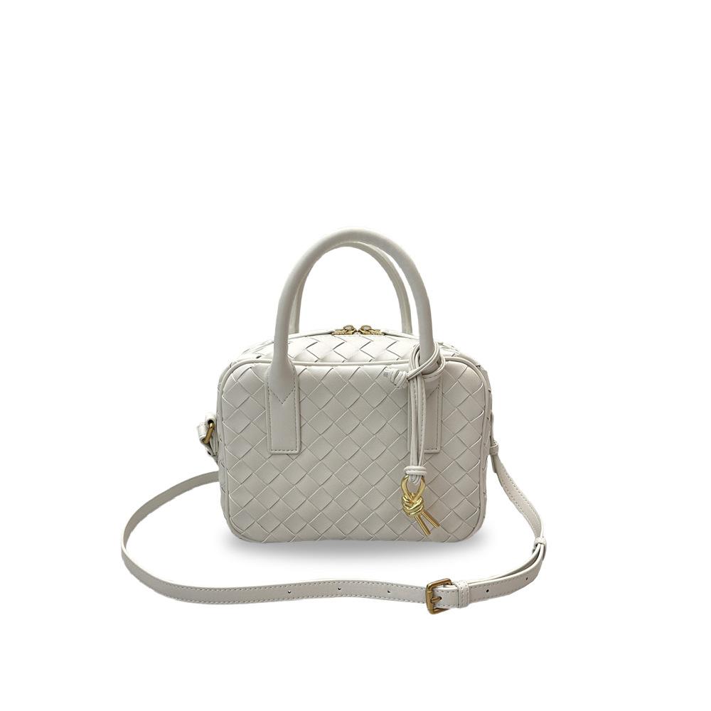 2025 Cross-border leather woven bowling bag, foreign trade explosion, cowhide small square bag, portable messenger shoulder bag, female