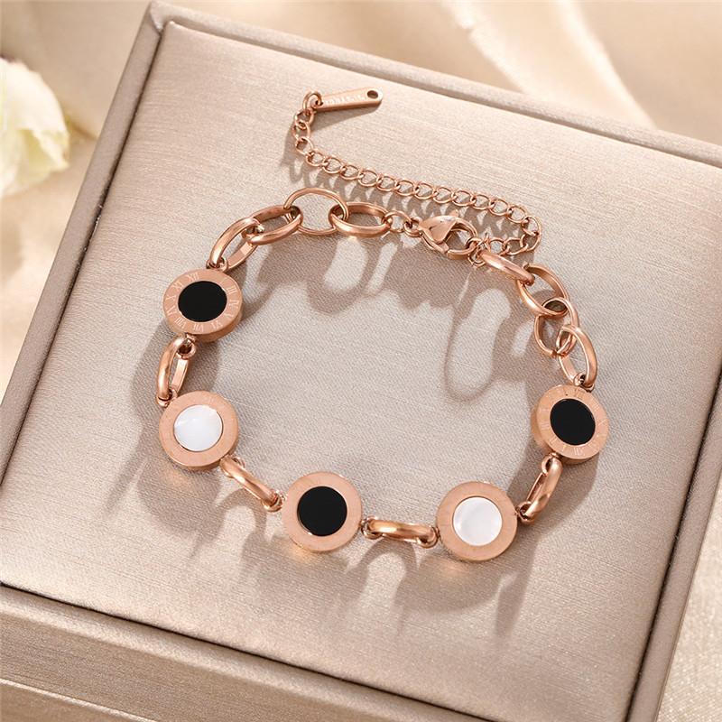 

316L Stainless Steel Black And White Fritillaria Roman Round Plate Elegant And Charming Golden Gril Bracelet Evening Jewelry рожевий колір золота