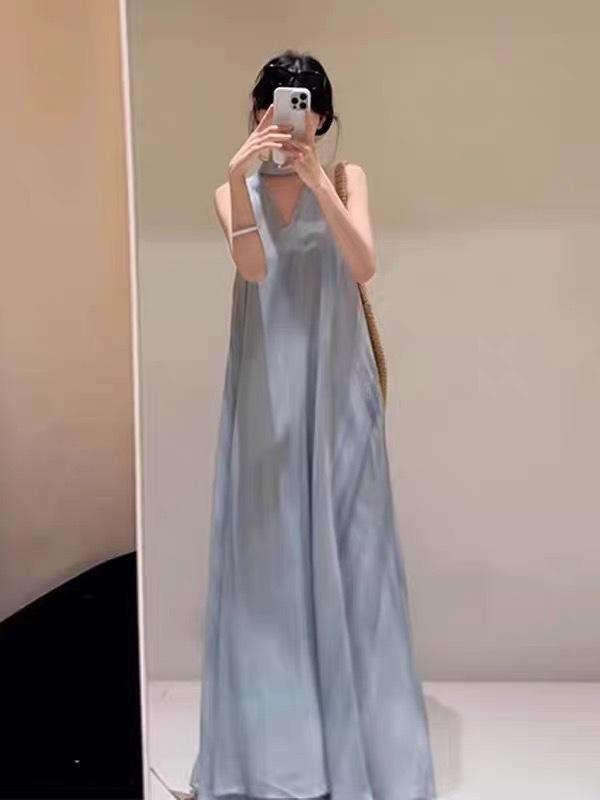 French Lazy Wind Sleeveless Neck Dress Women's 2026 Summer Cold Seaside Vacation Loose Shoulder Dress
