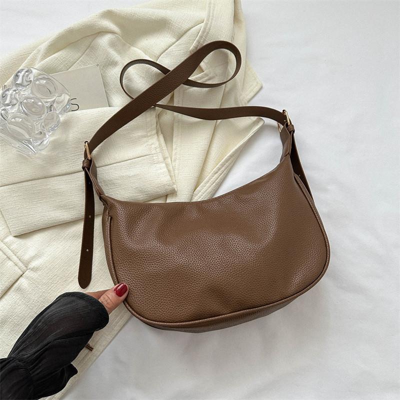 Fashionable Casual Shoulder Bag For Women 2023 Stylish Pu Leather Crossbody Bag With Polyester Lining