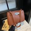 Large Capacity New Casual Shoulder Messenger Bag Fashionable Versatile Commuter Bag