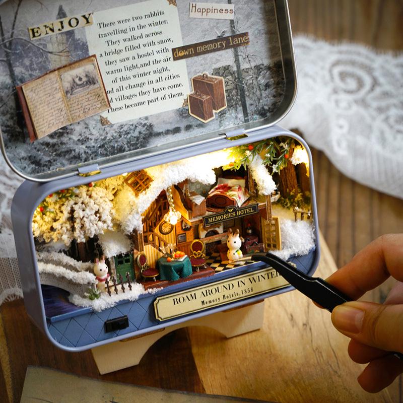 Zhi Qu Wu DIY Mini Box Theater Toy for Girls