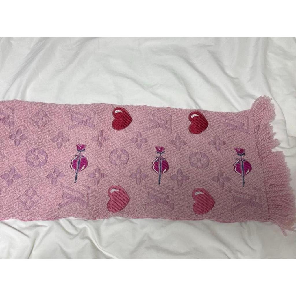 Used LOUIS VUITTON scarf pink heart rose