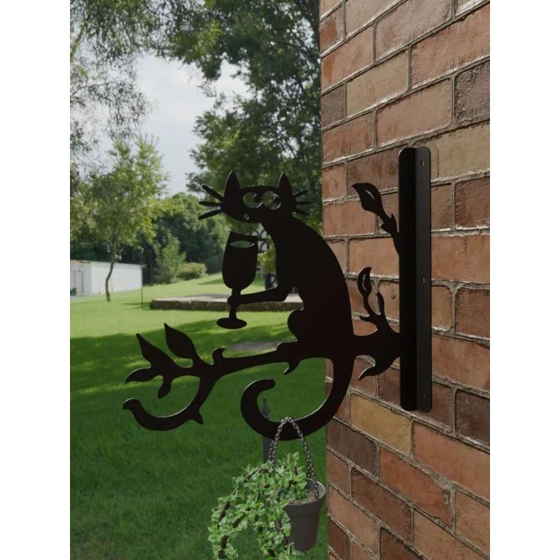 Wrought Iron Wall Bracket Pigeon Planter Flower Pot Holder
