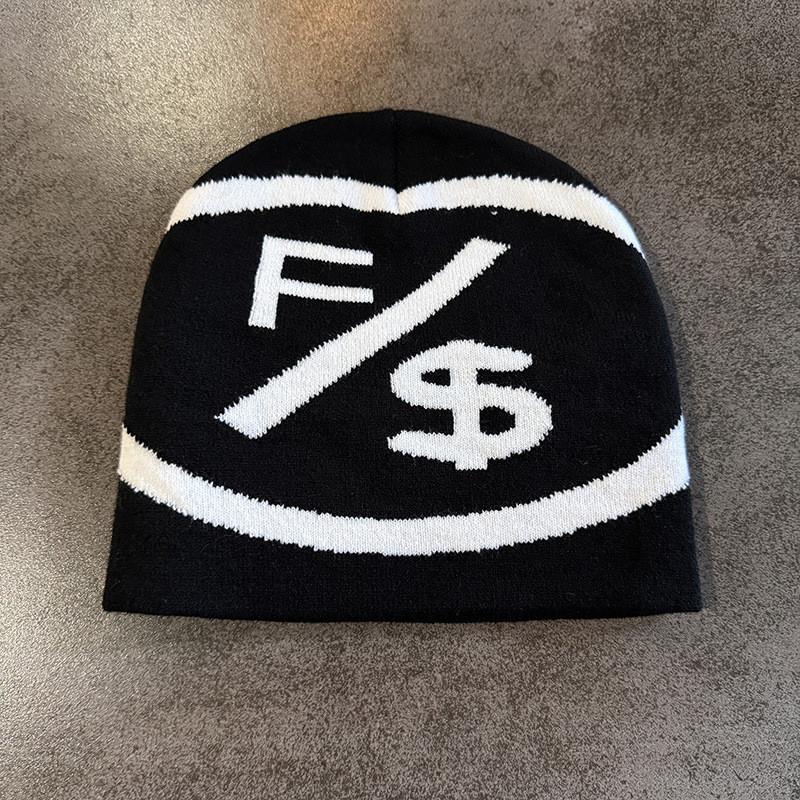

Wool Beanie Hat For Men And Women With Color Block Pattern And Winter Warmth чёрный