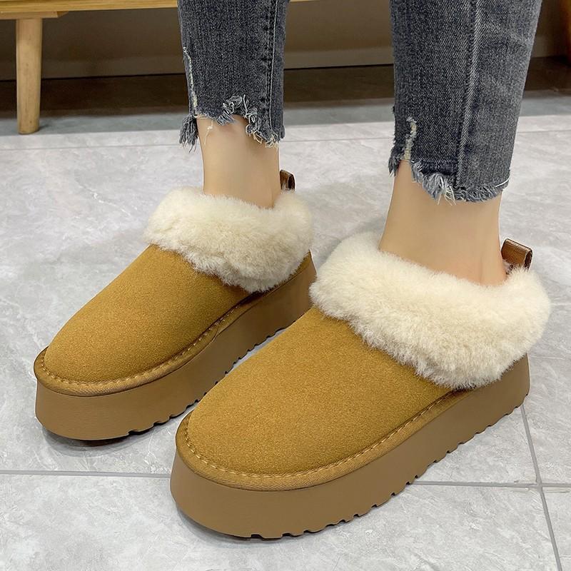 Northeast thick-soled heightening snow boots women's 2025 new winter piled and thickened one-pedal low-top fluffy cotton shoes winter
