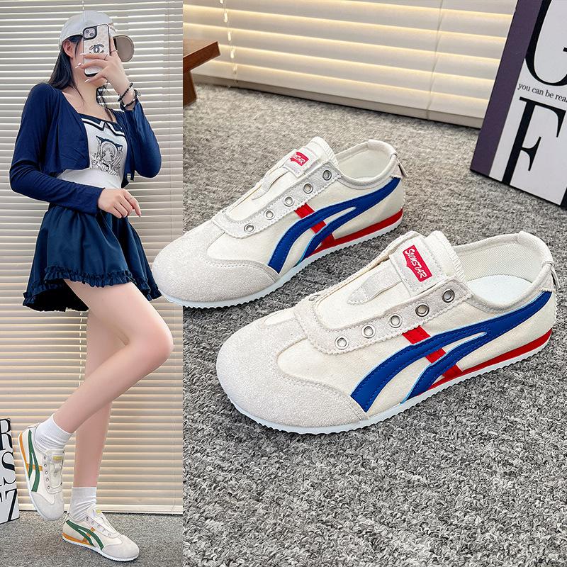 Flat-bottomed German training shoes women's shoes 2025 autumn new lightweight soft-soled single shoes casual Forrest Gump shoes sports little white s