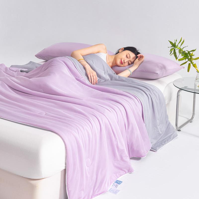 Hochwertige Einzel-Sommerdecke Doppelseitig Kühl Antibakteriell Klimaanlage Eisseide Sommerdecke Maschinenwaschbare Dünne Decke