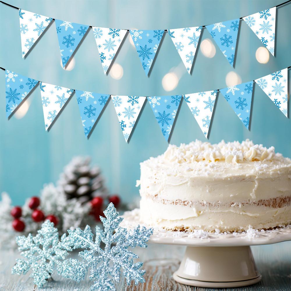 Snowflake Christmas Pattern Paper Triangular Flags For Holiday Decoration Scene