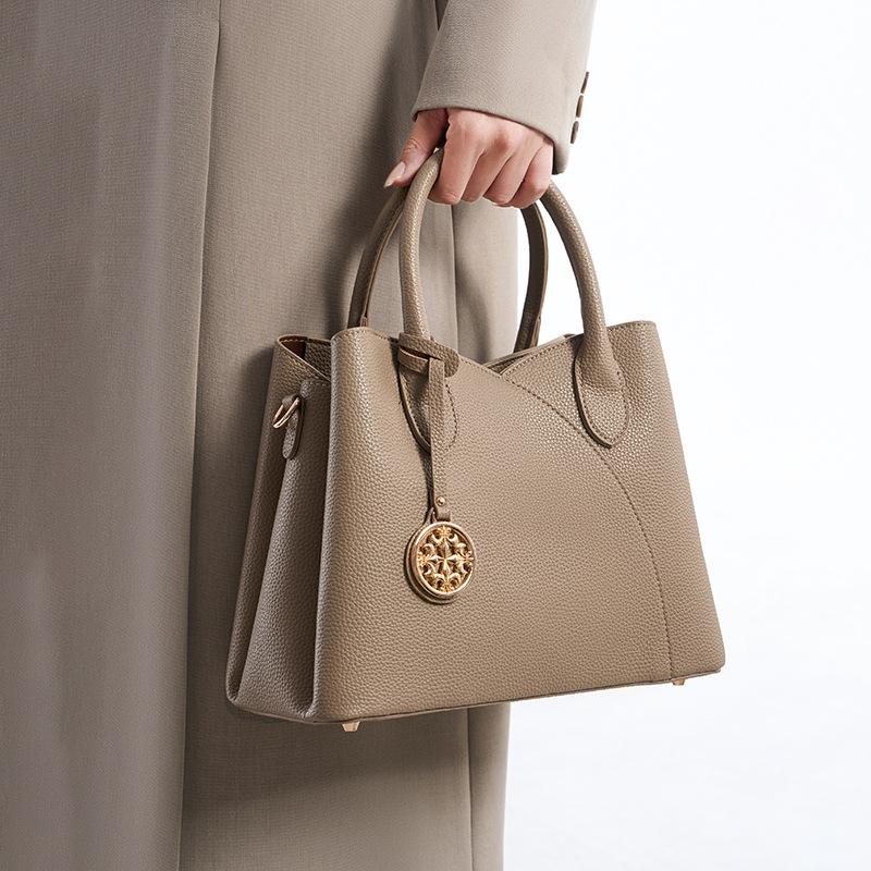 

Spring And Summer High Quality Fashion Niche Design Versatile Women S Bags Shoulder Bags Handbags Premium