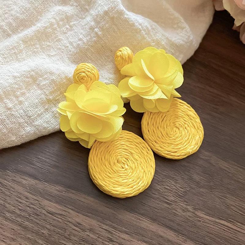 Women's Trendy Unique Fabric Flower Pendant Round Exaggerated Earrings 2025 Seaside Vacation Style Photo Shoot Face-slimming