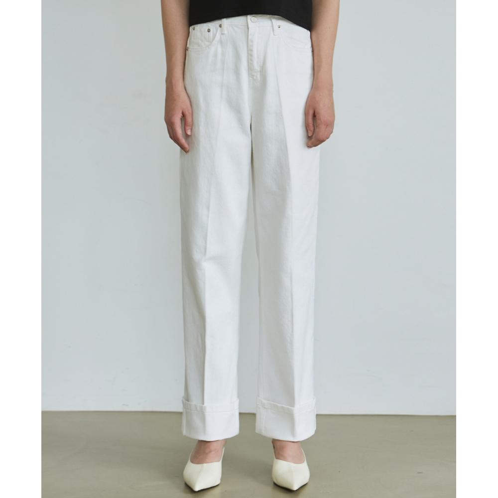 

NICKNICOLE ROLLUP HIGHRISE JEANSWHITE