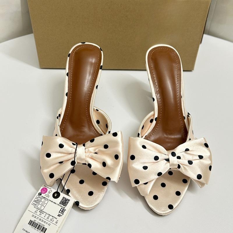 Soleist Sandály Mules s Puntíky a Mašlí Dámské Peep Toe Retro Saténové Stiletto Nazouvací Neformální na Rande Letní Boty na Vysokém Podpatku pro Dámy