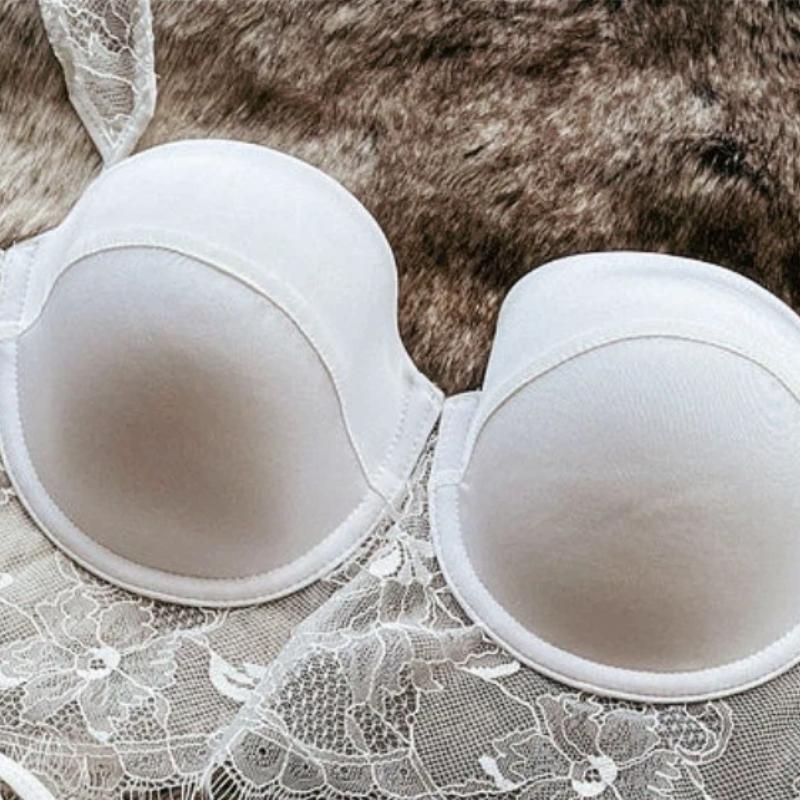 

White Lace Underwire Bra Set with Floral Lace Details and Adjustable Straps S білий