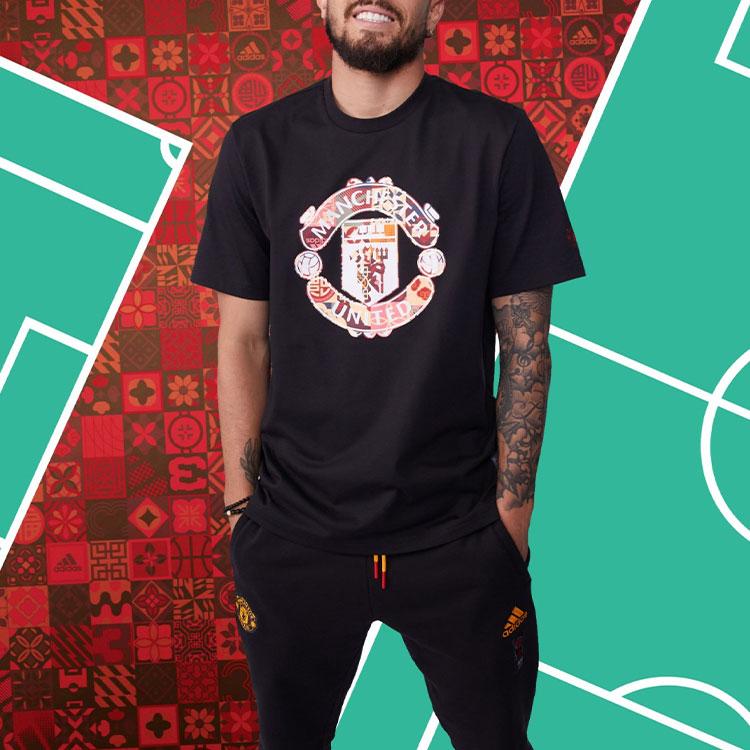 adidas Mufc Cny T-Shirt Jahr des Tigers Limited Edition Logo-Print Manchester United Fußball Rundhals Kurzarm T-Shirt Herren Tops Schwarz H63996
