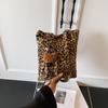 Leopard Print Chain Small Bag Women's New Autumn Retro Versatile Messenger Bag Portable Shoulder Tote Bag