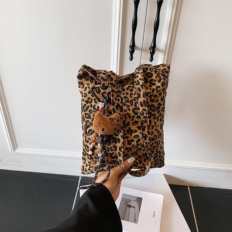 Leopard Print Chain Small Bag Women's New Autumn Retro Versatile Messenger Bag Portable Shoulder Tote Bag