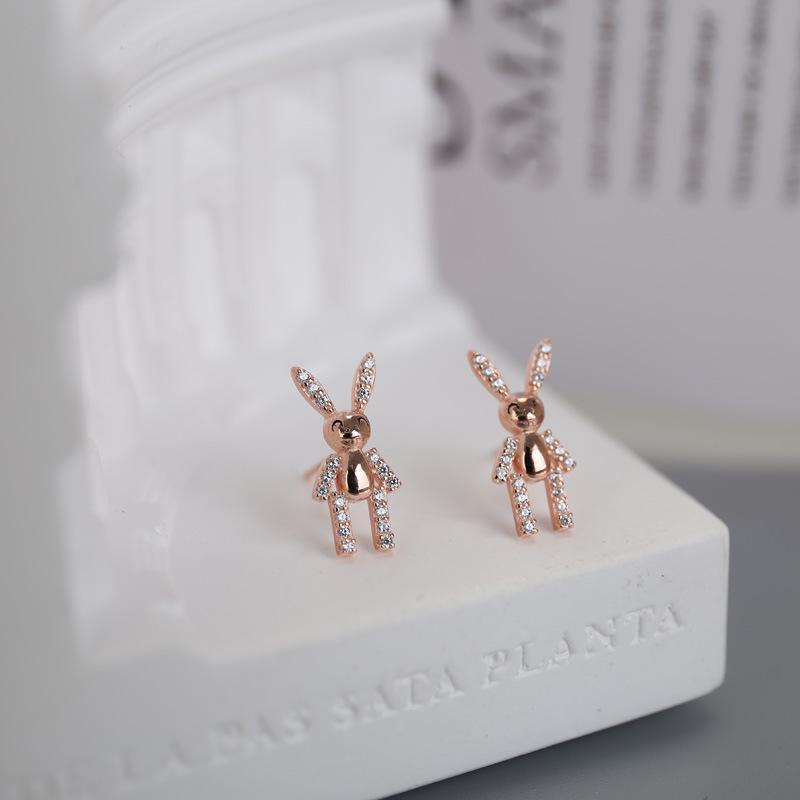 

Креативные милые серьги-кролики для женщин. Новые модные и универсальные серьги с мультяшными животными.