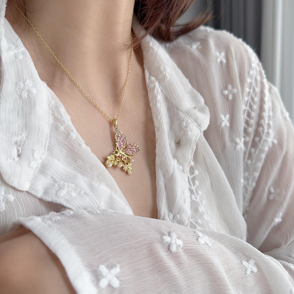 Retro Flower Pendant Gold Necklace Chinese Style Tassel Design Exquisite Luxury Style Court Style Butterfly Jewelry Women