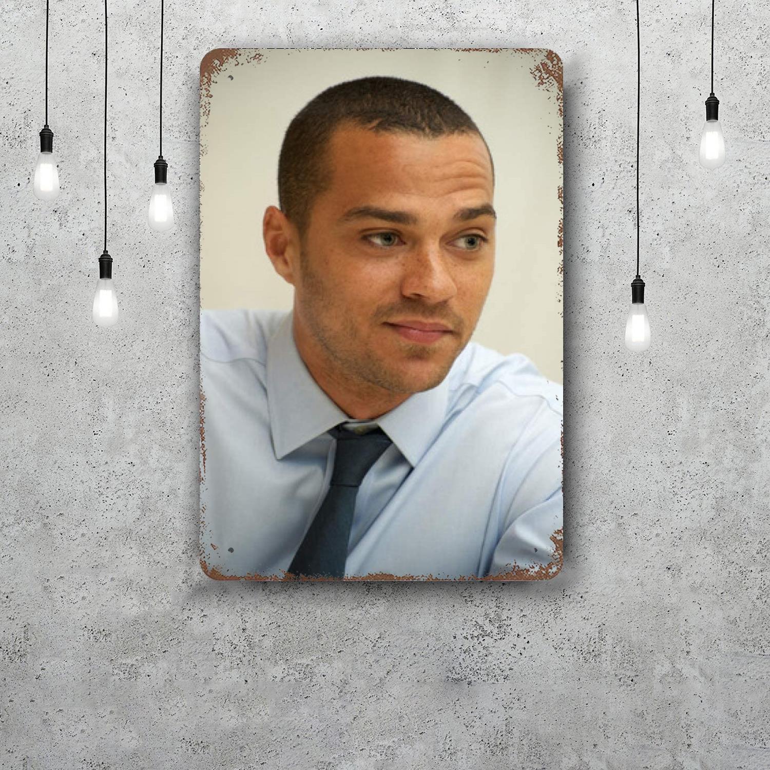 

jesse williams actor Vintage Metal Tin Signs Posters Decor Retro Metal Plaque Wall Art Decor for Garage Bar 20x30cm（7.8x11.8inch）