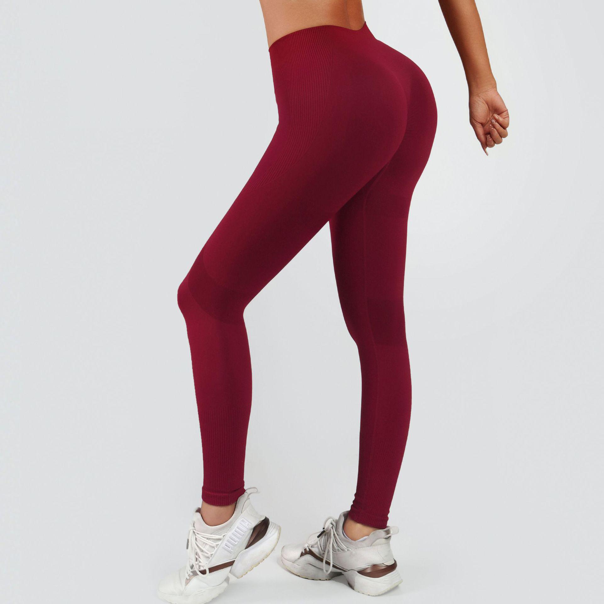 

Seamless Quick-Drying Yoga Pants - Slimming, Elastic, Peach-Lift Design, Long Training Wear. XL вина червоного кольору