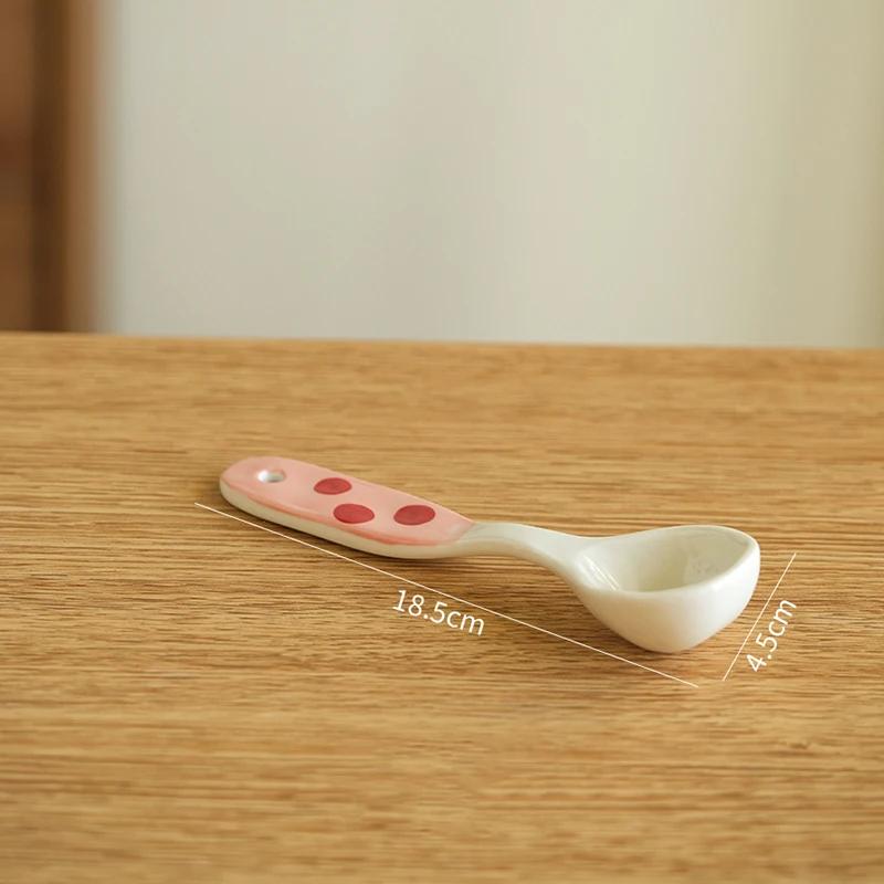 

Творческие милые фрукты Керамические тарелки Изысканные вечерние послеобеденные чаши для мороженого Десертные миски для домашнего завтрака Кофейные кружки