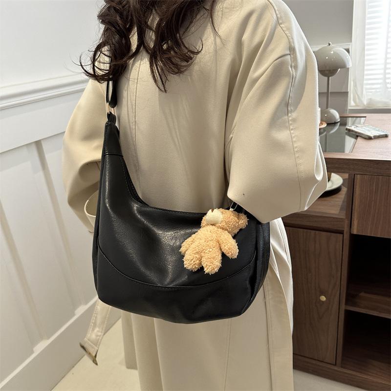 Casual large-capacity bag women's 2024 new retro dumpling bag simple and versatile messenger bag