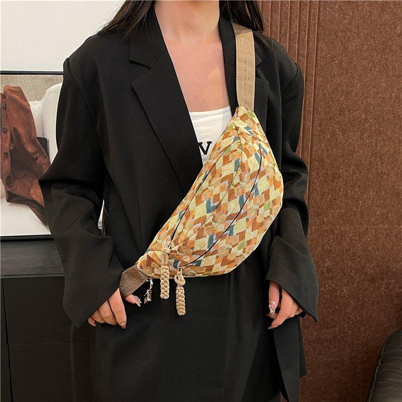 Retro Walking Running Sports Chest Bag Bag Bag 2025 Crossbody Bag New High-quality Niche Mobile Phone Belt Bag