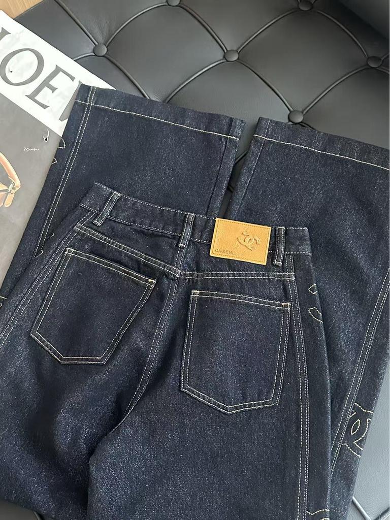 Women's Dark Blue Patchwork Embroidered Wide-Leg Jeans - Versatile, Slimming, Temperament Style.