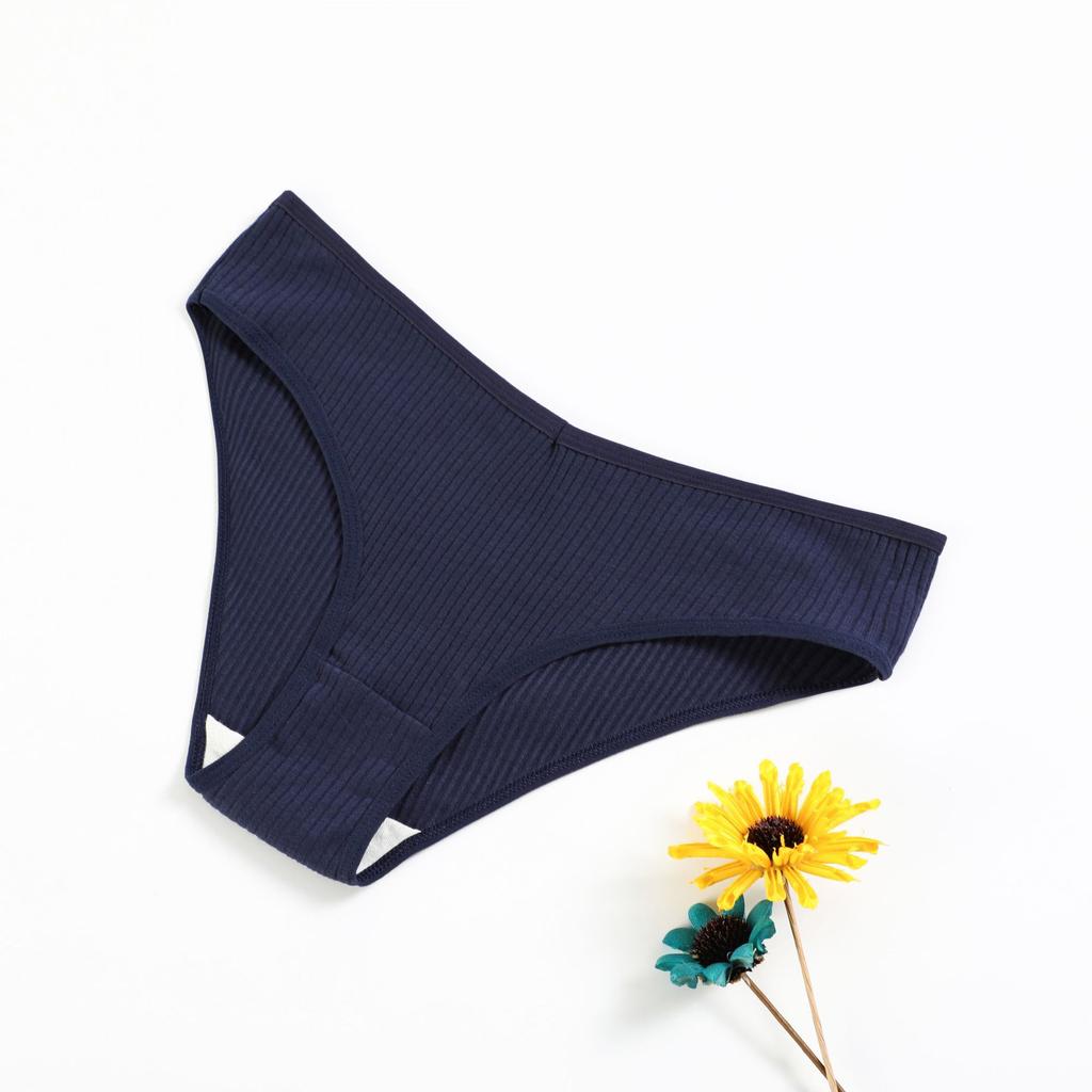 Women Spring and Summer New Cotton Pure Color Breathable Hip Breathable V Shaped Low Waist Briefs
