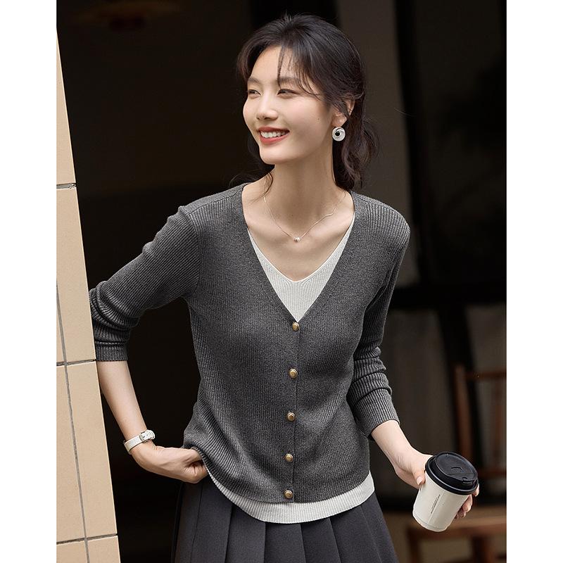 Contrasting Stitching Fake Two-piece Knitted Cardigan for Autumn and Winter Women's Loose and Versatile Slim Long-sleeved Top