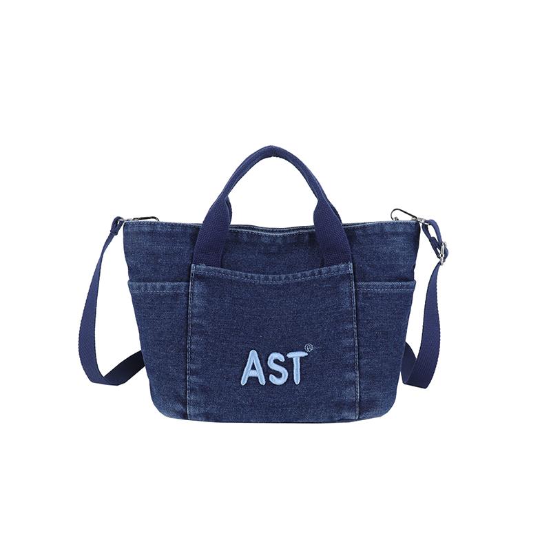 

Denim Bag Women Commuter Embroidered Crossbody Bag темно-синього кольору