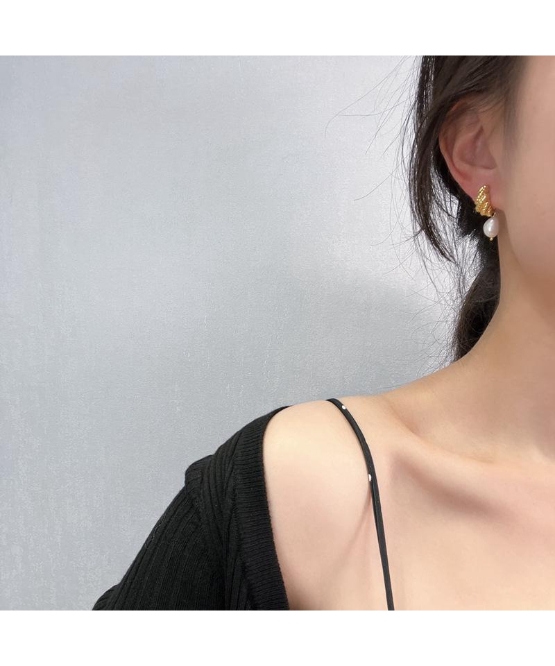 Gold-Plated Brass French Modern Croissant Baroque Pearl Earrings with 925 Silver Needle