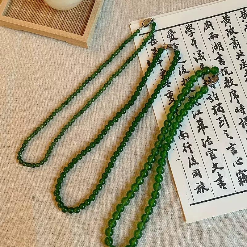 New Chinese-style green ingot buckle necklace women's light luxury niche high-end sense beaded collarbone chain retro temperament match