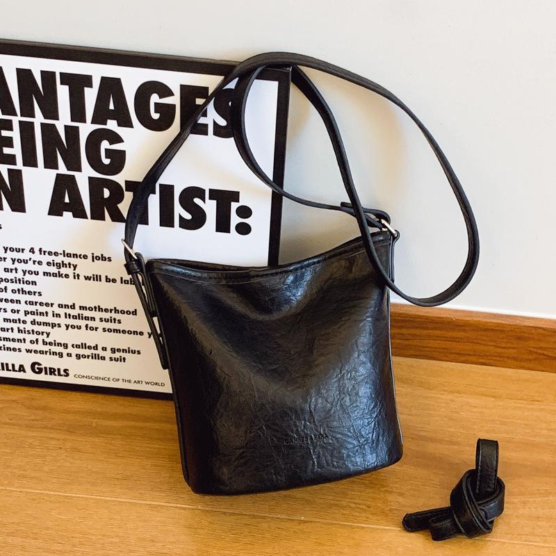 Premium bag women's summer new simple and versatile messenger bag casual shoulder bucket bag
