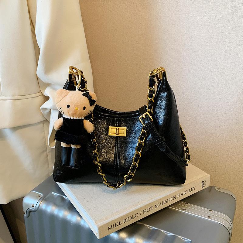 Fashion Underarm Bag Women's 2025 Autumn and Winter New Retro Niche Chain Shoulder Bag Korean Solid Color Commuter Messenger Bag