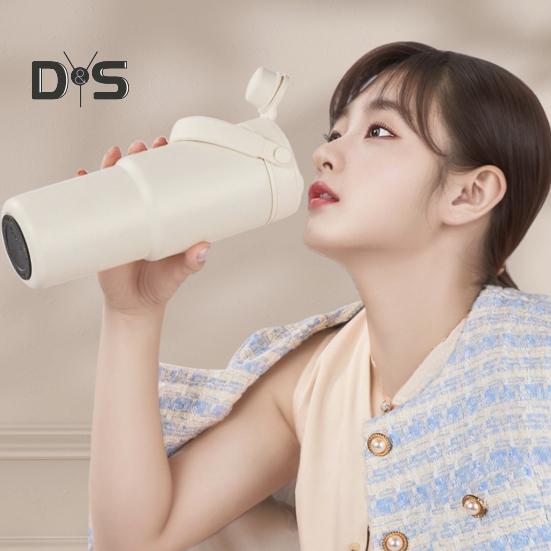 Insulated Vacuum Flask Travel Bottle with Straw Large Capacity BPA Free Food Grade Heat-Insulated Water Bottle Tumbler
