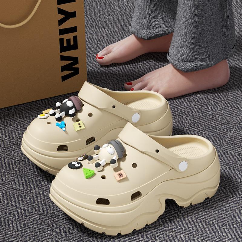 7.0CM small man height-increasing thick-soled hole shoes summer beach slippers can be worn outside high-end cool slippers women's models
