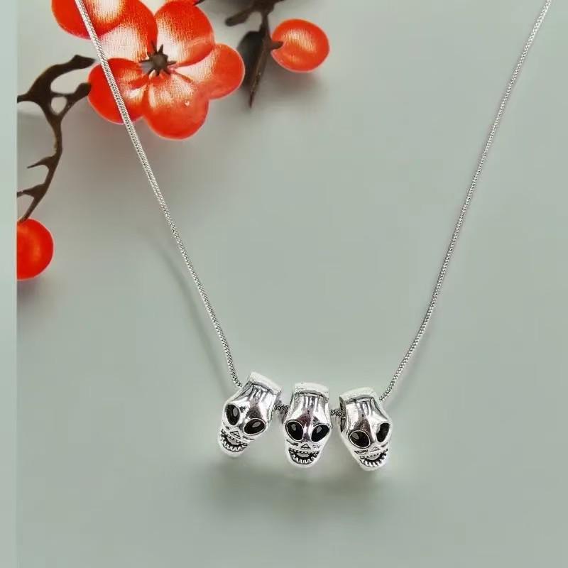 

Antique Silver Skull Pendant Necklace - Retro Ghost Clavicle Chain
