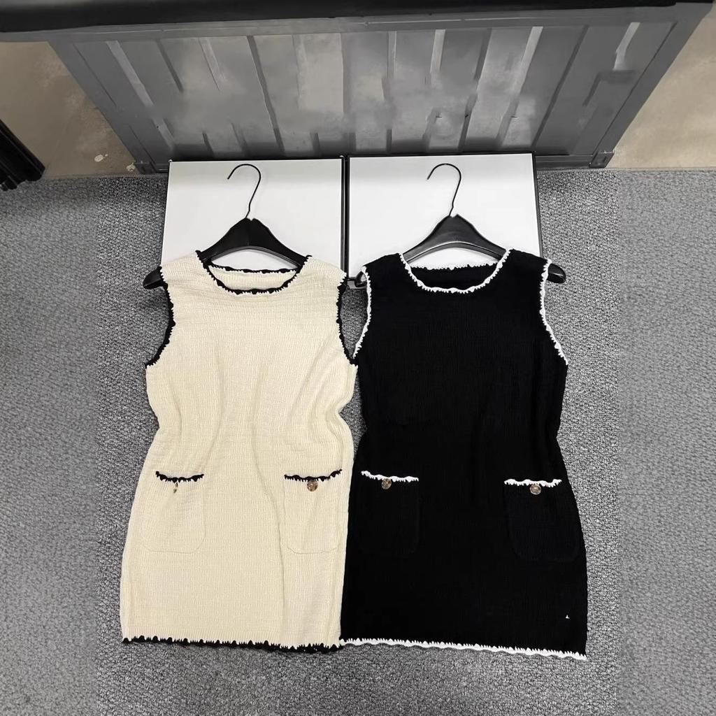 High-Quality 2026 Spring/Summer Sleeveless Round Neck Scented Knit Dress – Slimming, Age-Defying, Versatile Fashion.