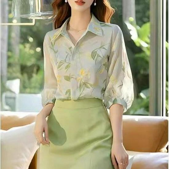 2025 Elegant Women's Floral Lapel Blouse - Autumn/Spring Versatile French Style