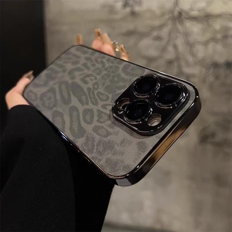 Applicable To Apple IPhone16Promax Leather Electroplating Full Inclusive Mobile Phone Case 15P Leopard Print Ins Comes with Lens Film